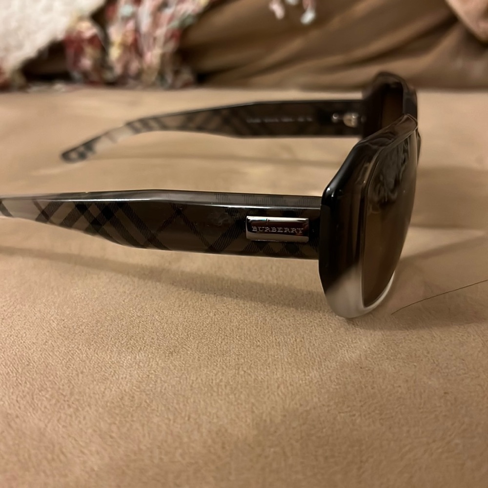Burberry light gray to clear ombré sunglasses for women